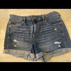 Old Navy, Mid-Rise Boyfriend Jean Shorts, size 8